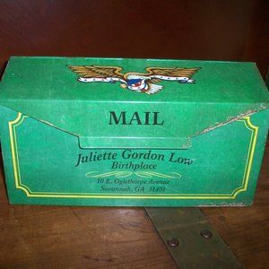 Juliette Gordon Birthplace Low Ashdon Farms Girl Scout Mailbox 9" Metal Tin Box